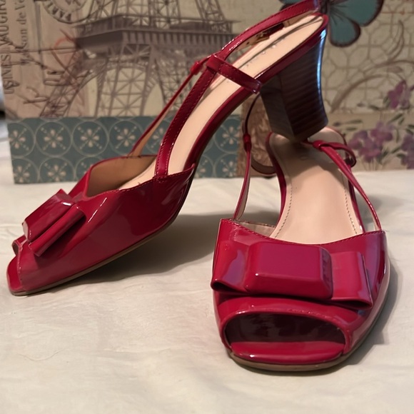 Ladies shoe - Picture 2 of 11